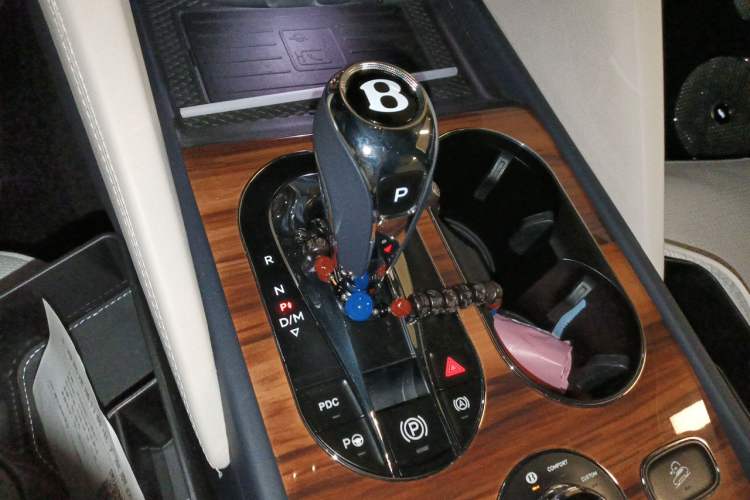 Used Bentley Bentayga 2022 4.0T V8 Gear Lever