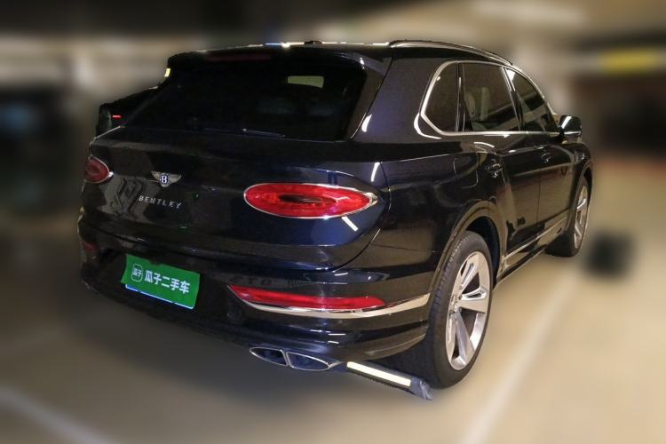 Used Bentley Bentayga 2022 4.0T V8 Rear Right 45 Deg