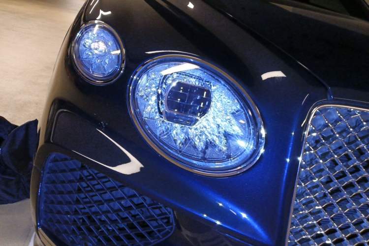 Used Bentley Bentayga 2022 4.0T V8 Right Front Headlight