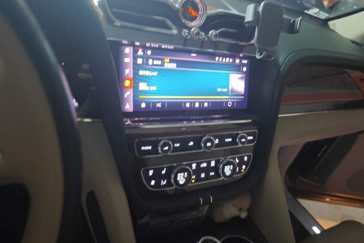 Used Bentley Bentayga 2022 4.0T V8 S Audio And AC Panel