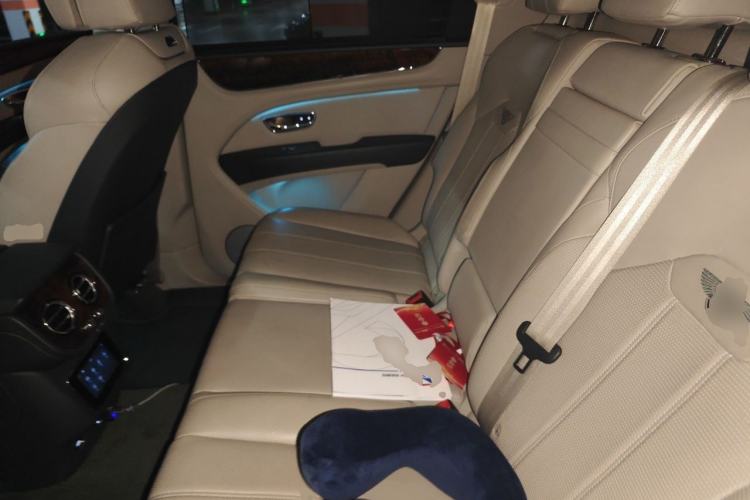 Used Bentley Bentayga 2022 4.0T V8 S Left Rear Seat