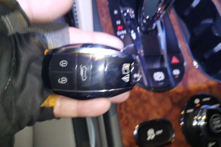 Used Bentley Bentayga 2022 4.0T V8 Vehicle Key