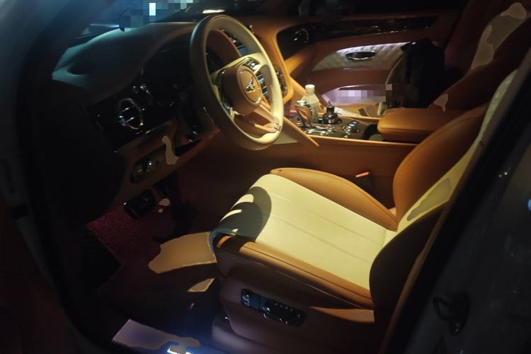 Used Bentley Bentayga 2022 4.0T V8 Driver Seat