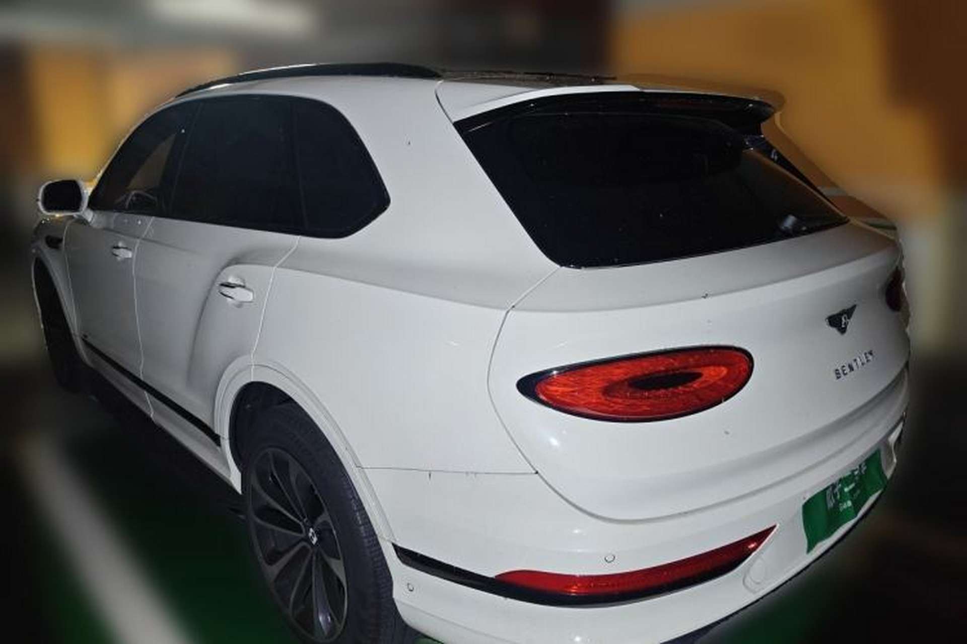 Used Bentley Bentayga 2022 4.0T V8 Rear Left 45 Deg