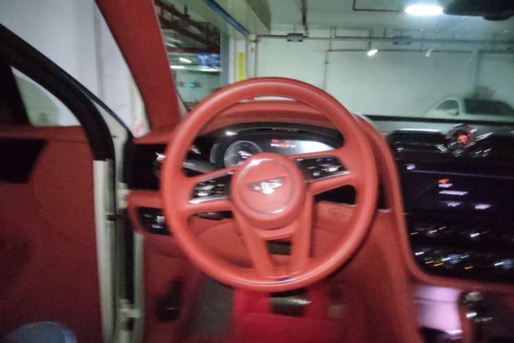 Used Bentley Bentayga 2022 4.0T V8 Steering Wheel