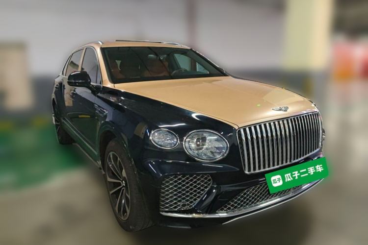 Used Bentley Bentayga 2023 4.0T V8 Long Wheelbase Edition Front Right 45 Deg