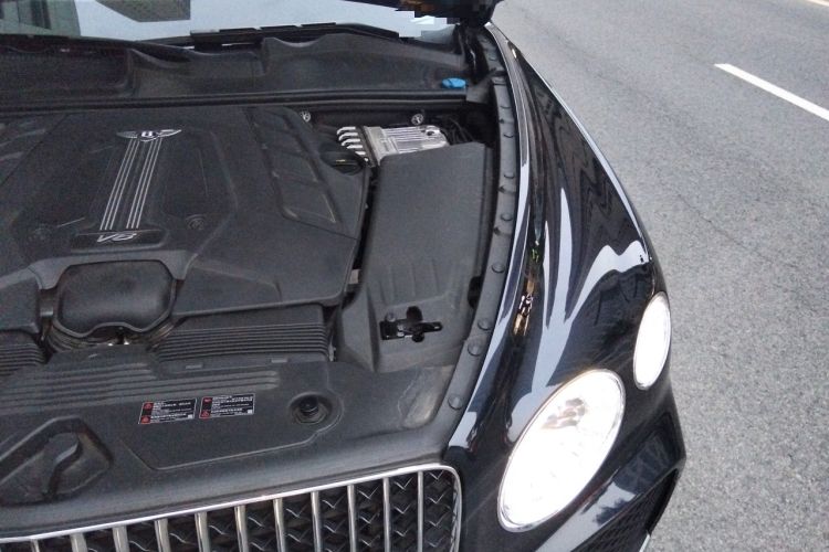 Used Bentley Bentayga  Engine Bay Left