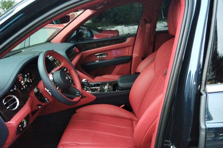 Used Bentley Bentayga  Left Front Seat