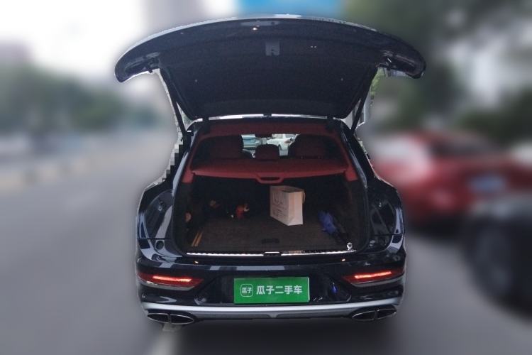 Used Bentley Bentayga  Trunk