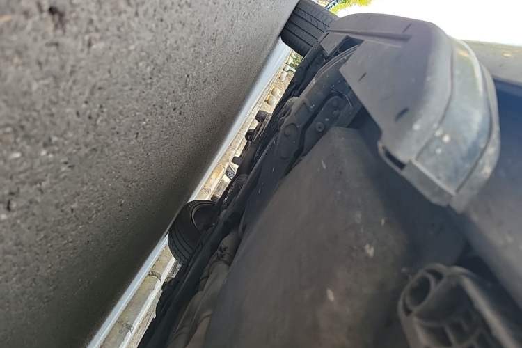 Used Bentley Bentayga 2023 4.0T V8 Long-Wheelbase Audie Edition Chassis Front Right