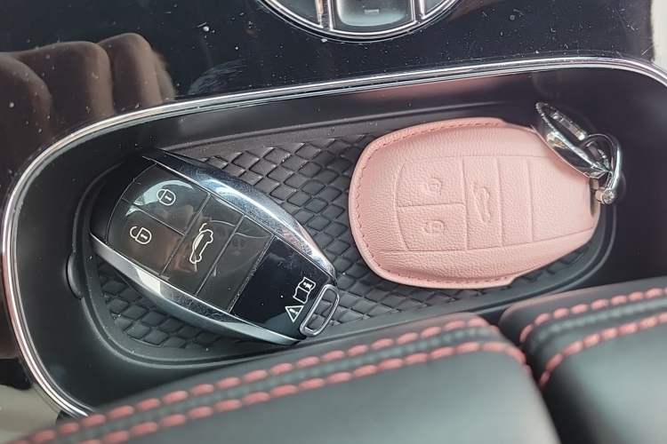 Used Bentley Bentayga 2023 4.0T V8 Long-Wheelbase Audie Edition Vehicle Key
