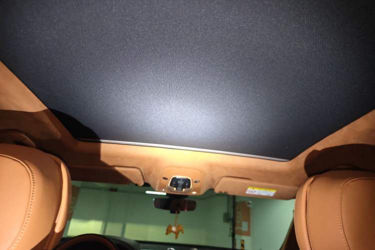Used Bentley Bentayga 2024 4.0T V8 Headliner