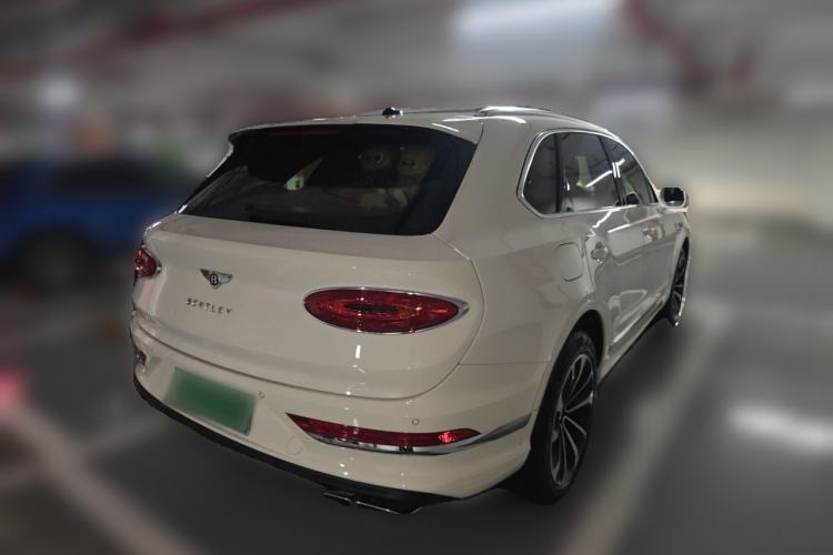 Used Bentley Bentayga 2024 4.0T V8 Rear Right 45 Deg
