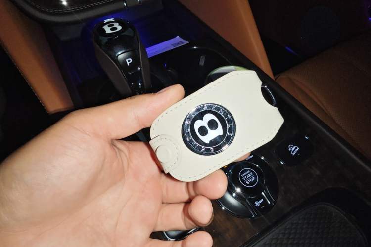 Used Bentley Bentayga 2024 4.0T V8 Vehicle Key