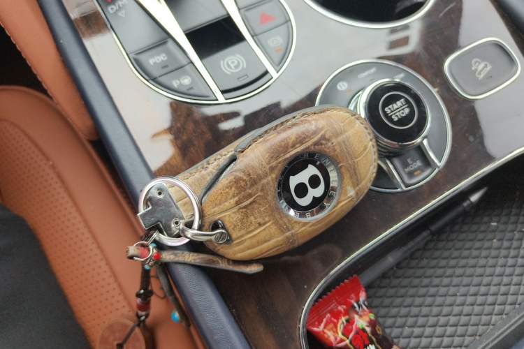 Used Bentley Bentayga Plug-in Hybrid 2021 3.0T PHEV Vehicle Key