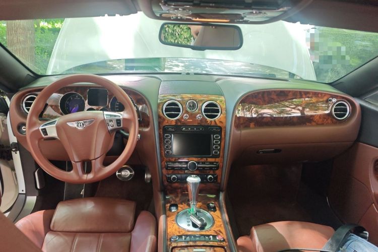 Used Bentley Continental 2004 GT 6.0 Center Console