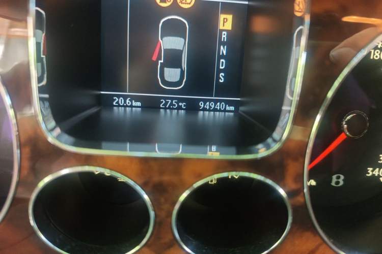 Used Bentley Continental 2004 GT 6.0 Odometer Close Up