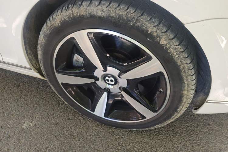Used Bentley Continental 2004 GT 6.0 Right Front Wheel Hub