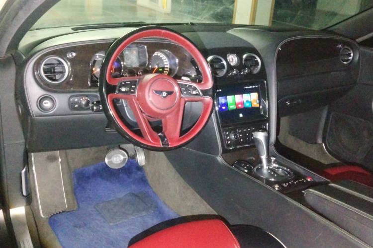 Used Bentley Continental 2010 Supersports 6.0 Center Console