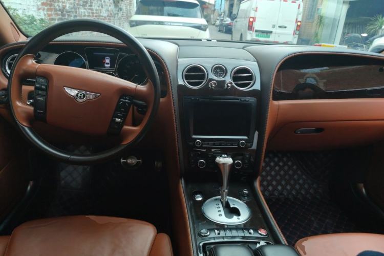 Used Bentley Continental 2012 6.0T GT W12 Center Console
