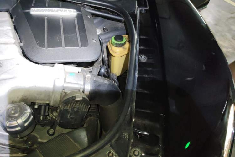 Used Bentley Continental 2012 6.0T GT W12 Engine Bay Left