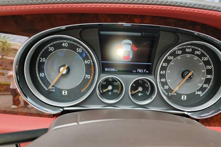 Used Bentley Continental 2012 6.0T GT W12 Odometer Close Up