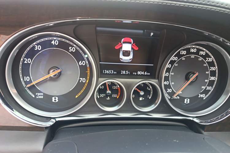 Used Bentley Continental 2012 4.0T GT V8 Odometer Close Up