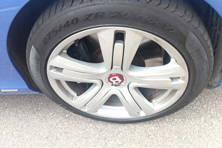 Used Bentley Continental 2012 4.0T GT V8 Right Front Wheel Hub