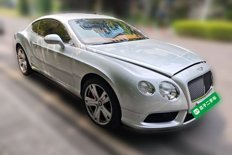 Used Bentley Continental 2012 4.0T GT V8 Front Right 45 Deg