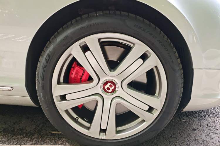 Used Bentley Continental 2012 4.0T GT V8 Right Front Wheel Hub