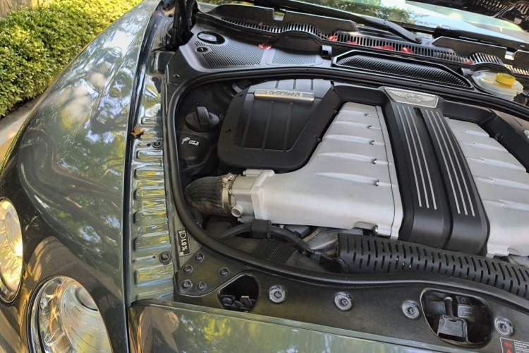 Used Bentley Continental 2012 6.0T GT W12 Engine Bay Right