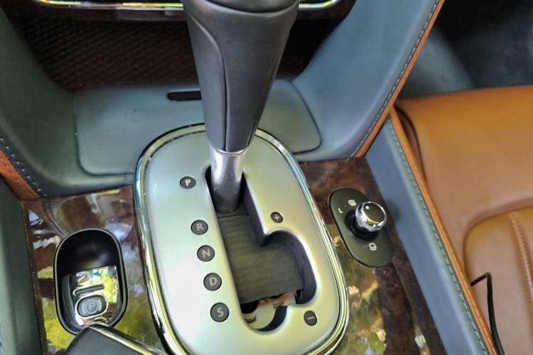 Used Bentley Continental 2012 6.0T GT W12 Gear Lever