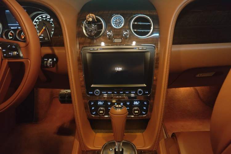 Used Bentley Continental 2012 4.0T GTC V8 Audio And AC Panel