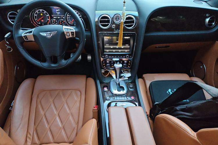 Used Bentley Continental 2012 6.0T GT W12 Center Console