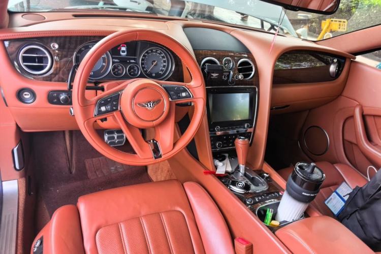 Used Bentley Continental 2012 4.0T GT V8 Center Console