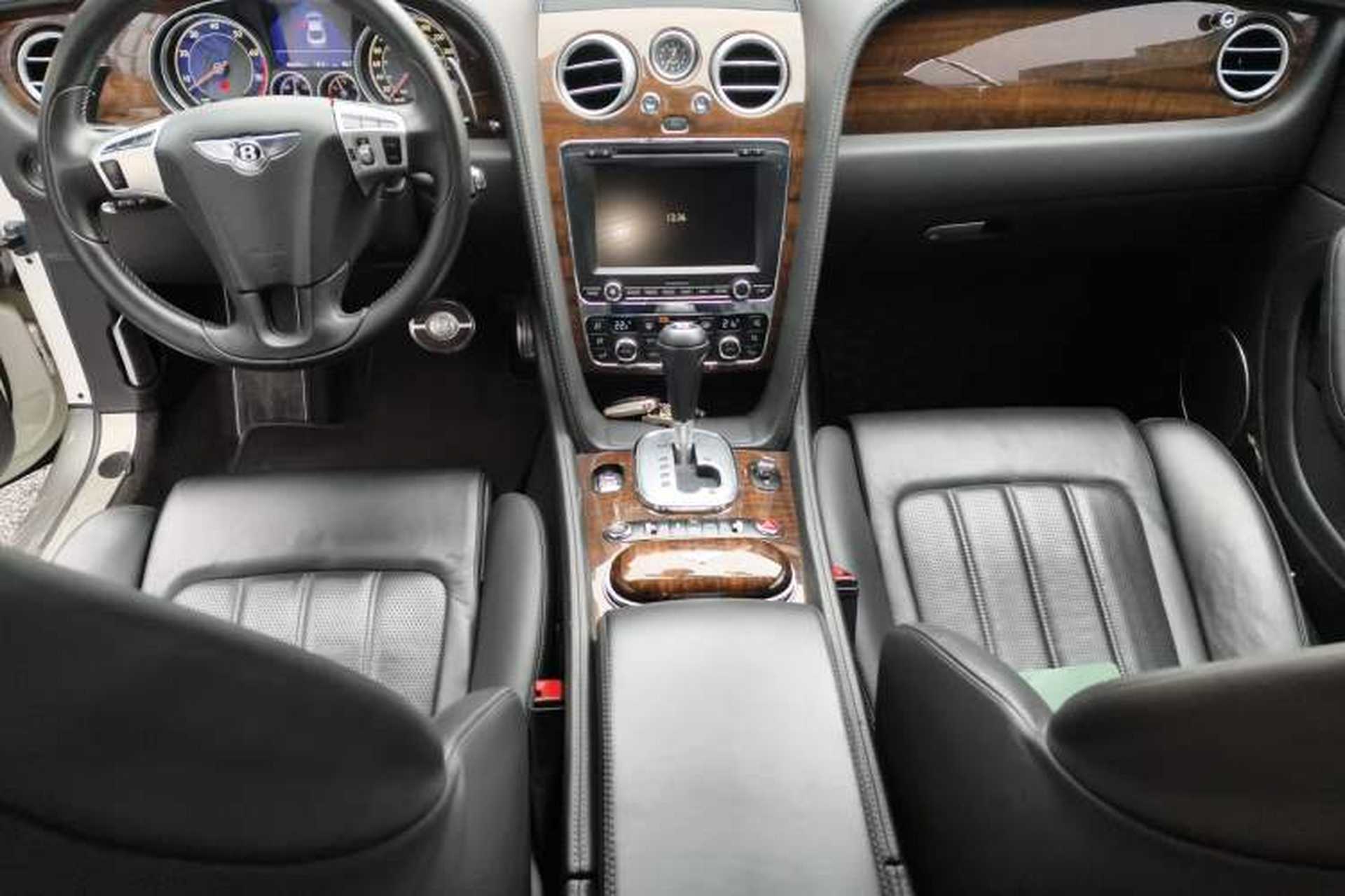Used Bentley Continental 2012 4.0T GT V8 Center Console