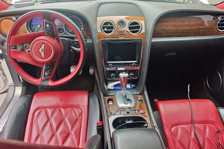 Used Bentley Continental 2012 4.0T GTC V8 Center Console