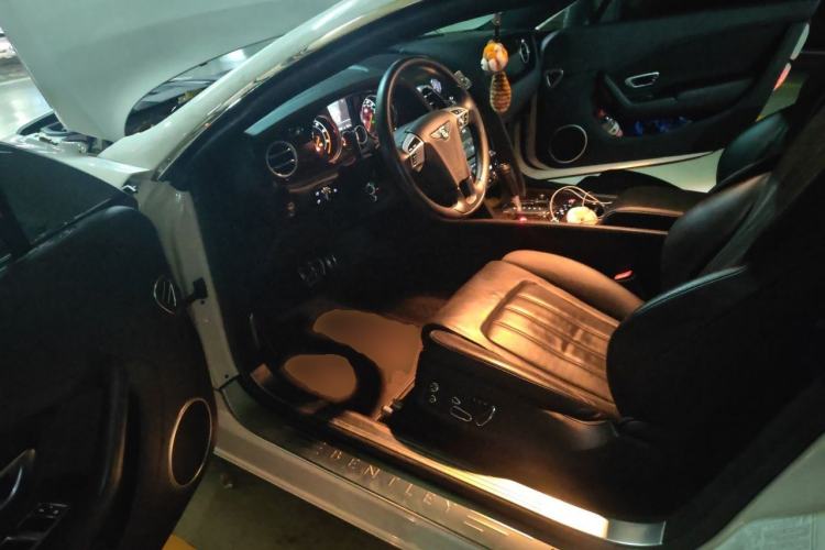 Used Bentley Continental 2012 4.0T GT V8 Driver Seat