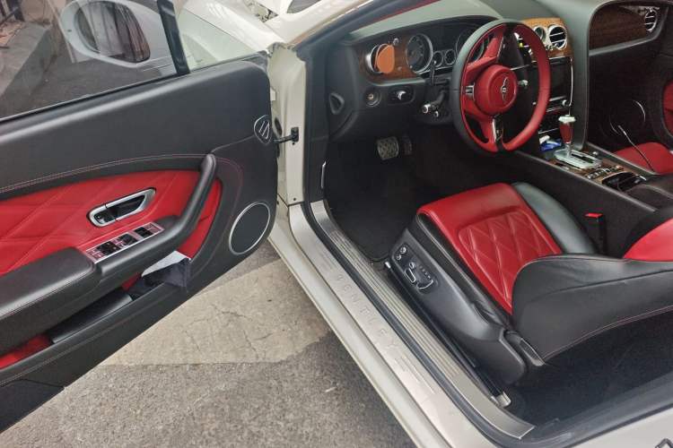 Used Bentley Continental 2012 4.0T GTC V8 Driver Seat