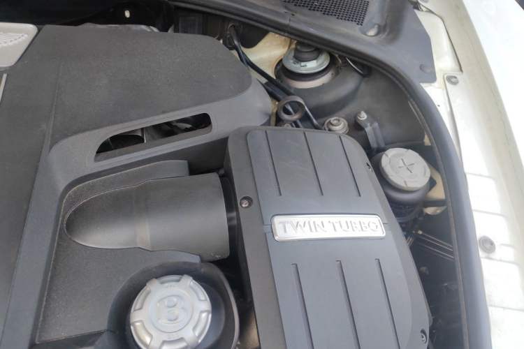 Used Bentley Continental 2012 4.0T GT V8 Engine Bay Left