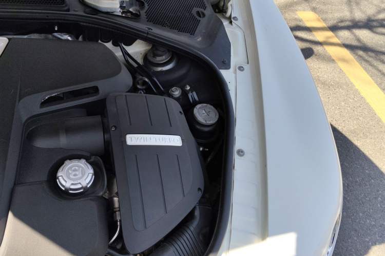 Used Bentley Continental 2012 4.0T GT V8 Engine Bay Left