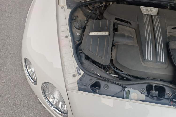 Used Bentley Continental 2012 4.0T GTC V8 Engine Bay Right