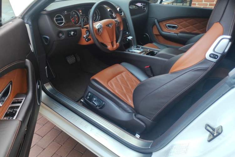 Used Bentley Continental 2012 4.0T GT V8 Left Front Seat