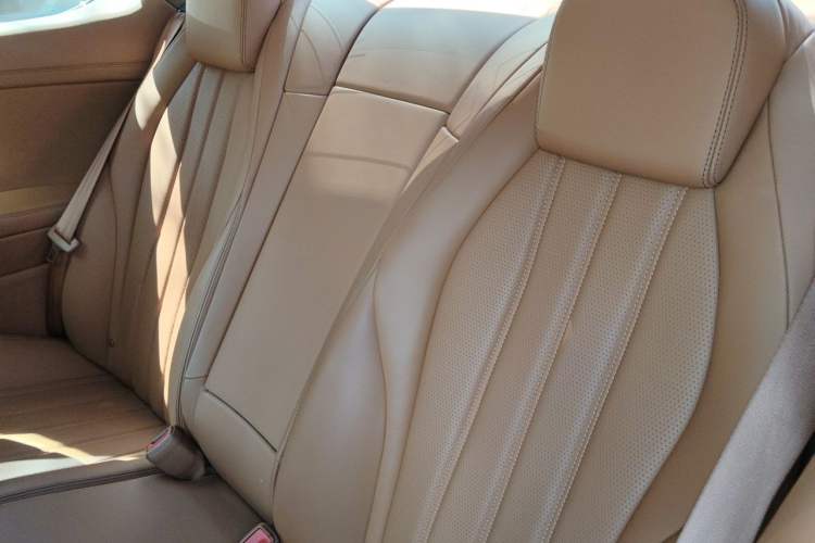 Used Bentley Continental 2012 4.0T GT V8 Left Rear Seat