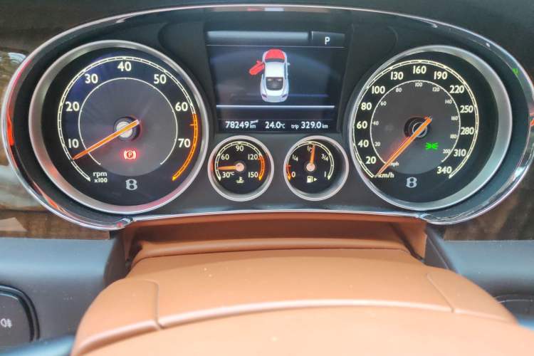 Used Bentley Continental 2012 4.0T GT V8 Odometer Close Up