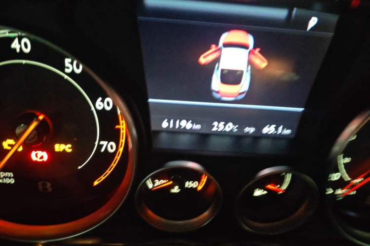 Used Bentley Continental 2012 4.0T GT V8 Odometer Close Up