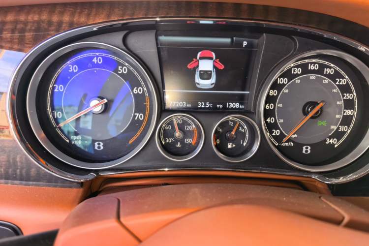 Used Bentley Continental 2012 4.0T GT V8 Odometer Close Up