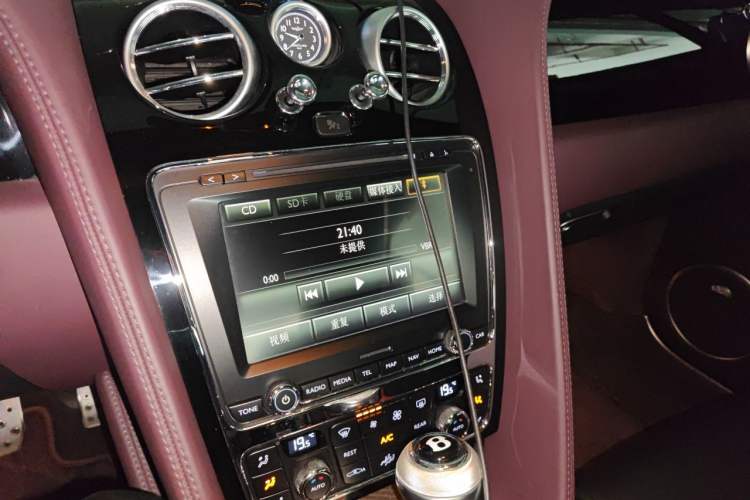Used Bentley Continental 2014 4.0T GT V8 S Standard Edition Audio And AC Panel