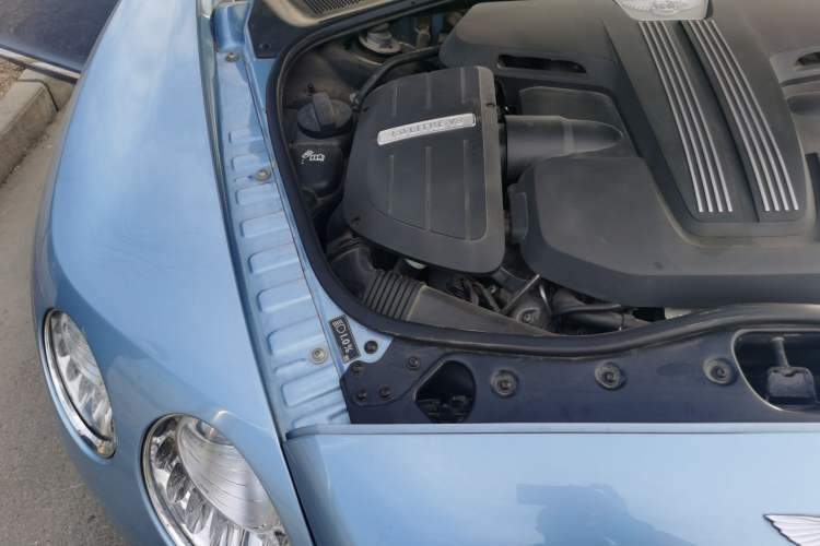 Used Bentley Continental 2014 4.0T GT V8 S Standard Edition Engine Bay Right
