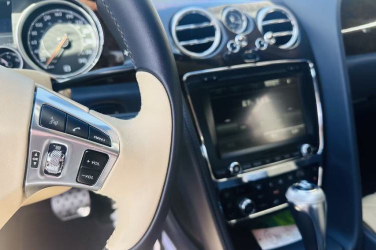 Used Bentley Continental 2014 4.0T GT V8 S Standard Edition Interior 3